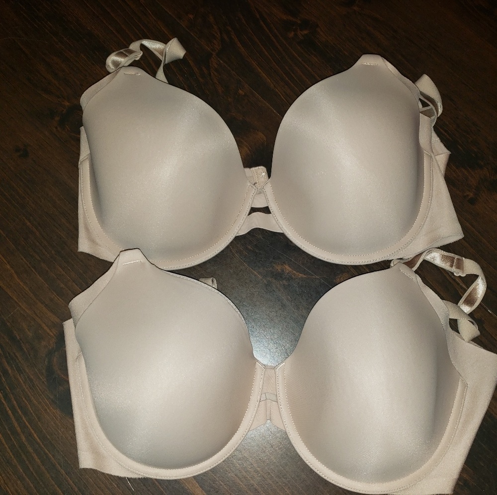 2 tan beige nude 40C Warner's bras 01356